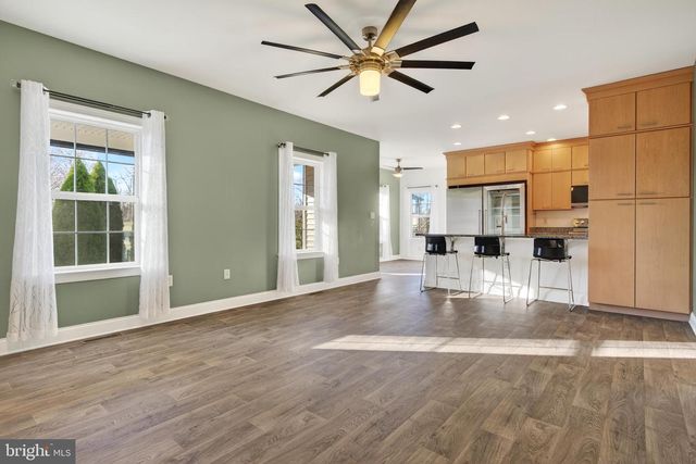 47 FRANKLIN DR, Mechanicsburg, PA 17055