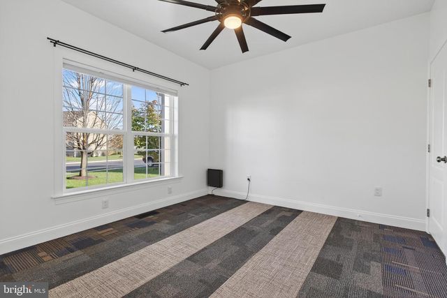 47 FRANKLIN DR, Mechanicsburg, PA 17055