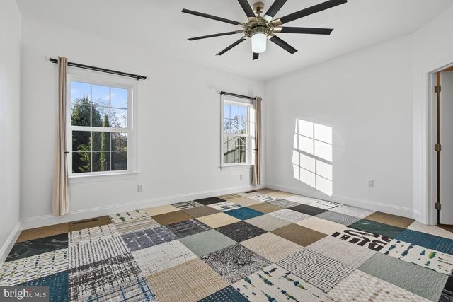 47 FRANKLIN DR, Mechanicsburg, PA 17055