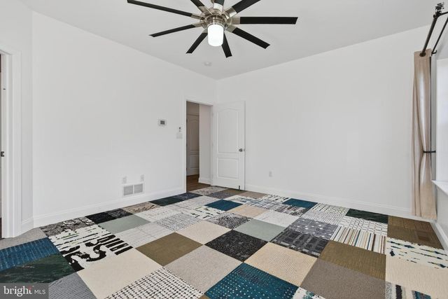 47 FRANKLIN DR, Mechanicsburg, PA 17055