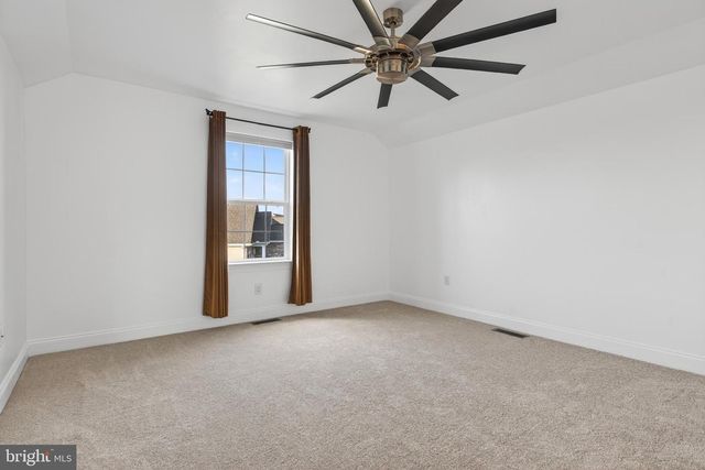 47 FRANKLIN DR, Mechanicsburg, PA 17055