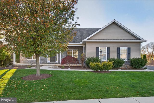 47 FRANKLIN DR, Mechanicsburg, PA 17055