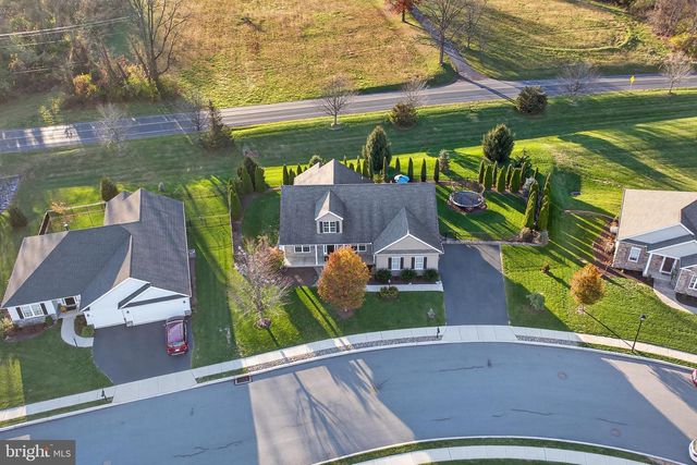 47 FRANKLIN DR, Mechanicsburg, PA 17055