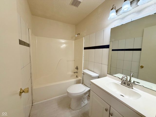 426 Red Tail Lane, Indianapolis, IN 46241