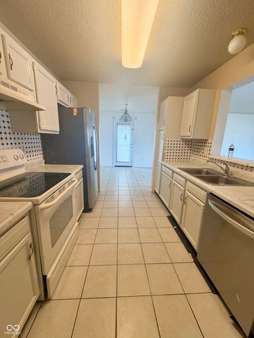 426 Red Tail Lane, Indianapolis, IN 46241