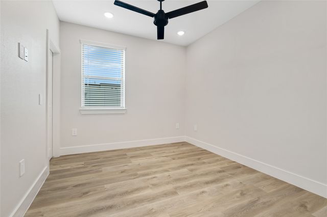 408 Foch Street 200, Fort Worth, TX 76107