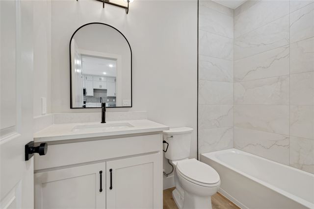 408 Foch Street 200, Fort Worth, TX 76107