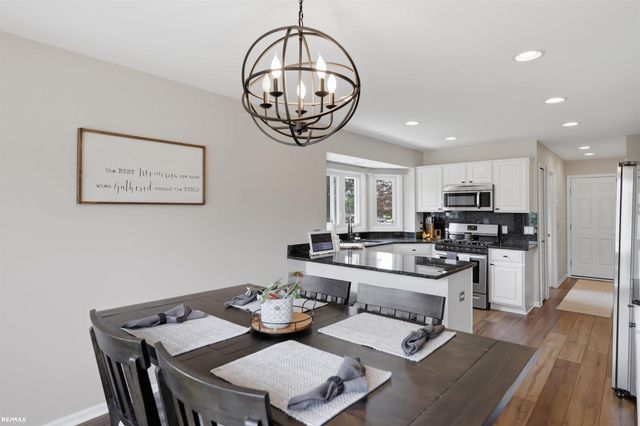 48822 Park Place Drive, Macomb Twp, MI 48044
