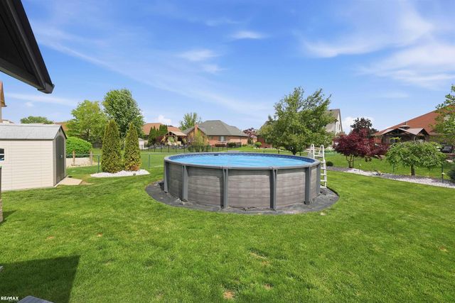 48822 Park Place Drive, Macomb Twp, MI 48044