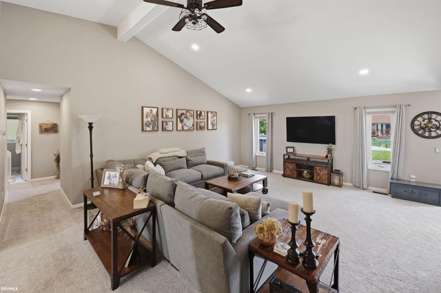 48822 Park Place Drive, Macomb Twp, MI 48044