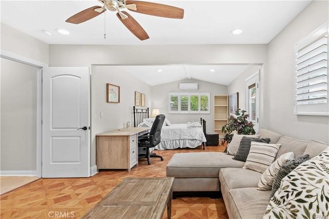 16577 16575 Knollwood, Granada Hills, CA 91344