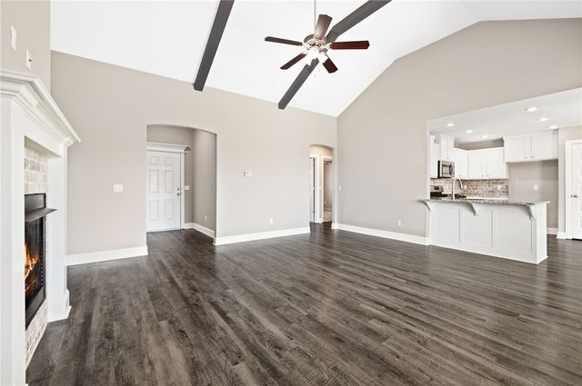 421 Caballo Street, Farmington, AR 72730