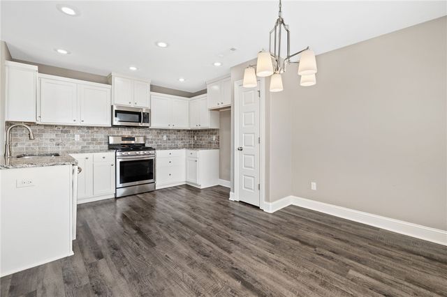 421 Caballo Street, Farmington, AR 72730