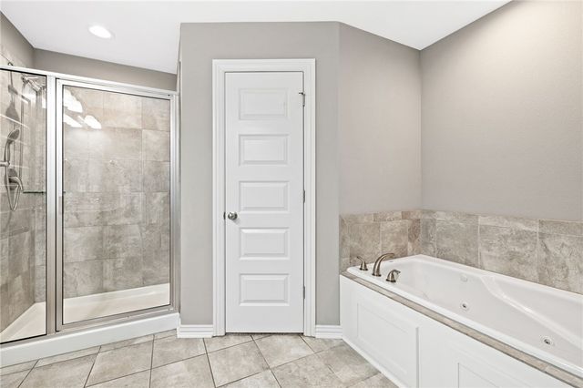 421 Caballo Street, Farmington, AR 72730