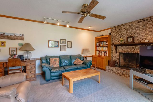7400 Outer Gray Street, Newburgh, IN 47630