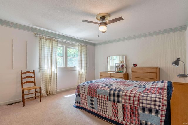 7400 Outer Gray Street, Newburgh, IN 47630