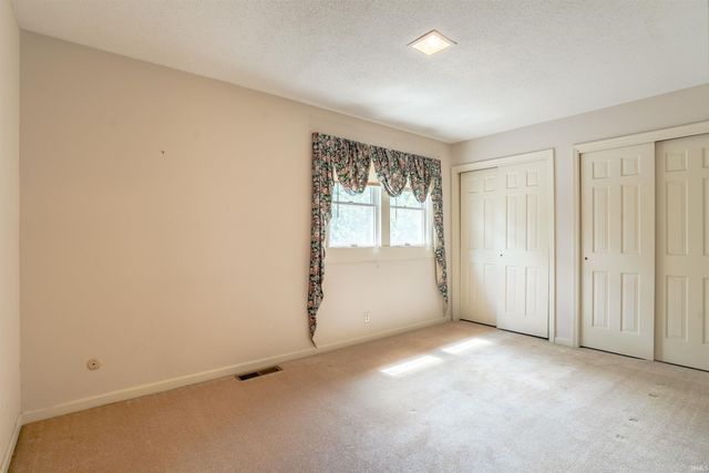 7400 Outer Gray Street, Newburgh, IN 47630
