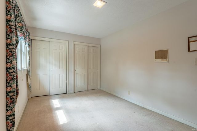 7400 Outer Gray Street, Newburgh, IN 47630