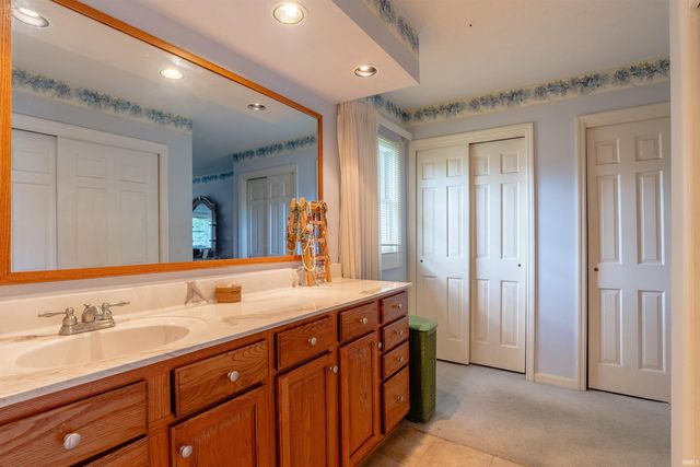 7400 Outer Gray Street, Newburgh, IN 47630