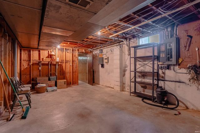 7400 Outer Gray Street, Newburgh, IN 47630