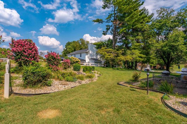 7400 Outer Gray Street, Newburgh, IN 47630
