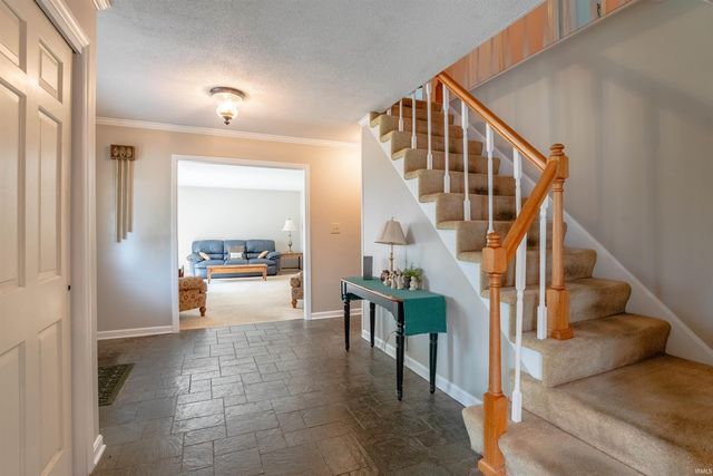 7400 Outer Gray Street, Newburgh, IN 47630
