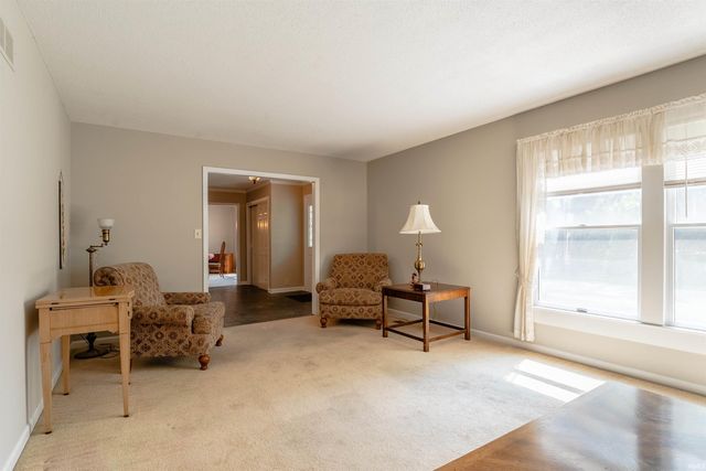 7400 Outer Gray Street, Newburgh, IN 47630