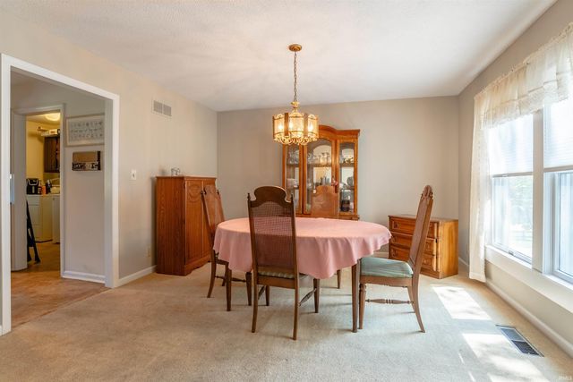 7400 Outer Gray Street, Newburgh, IN 47630