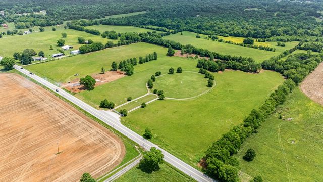 3077 Nashville Hwy, Lewisburg, TN 37091