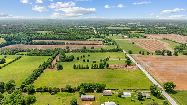 3077 Nashville Hwy, Lewisburg, TN 37091