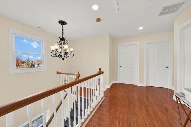 7435 W 74th Street, Bridgeview, IL 60455