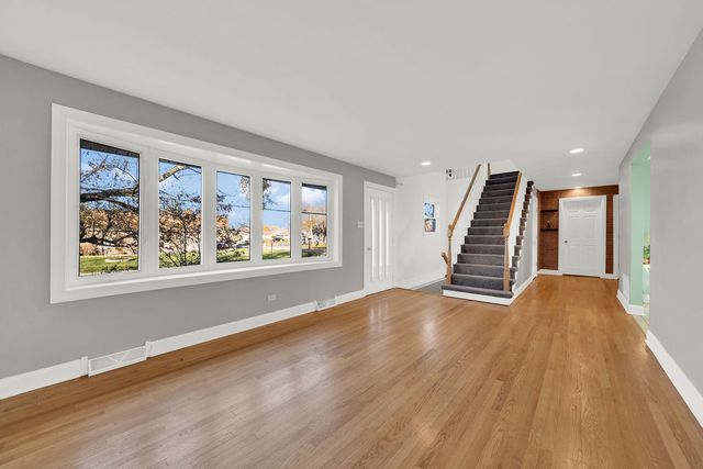 7435 W 74th Street, Bridgeview, IL 60455