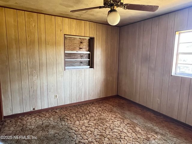 2111 SUNRISE Drive, Jacksonville, FL 32246