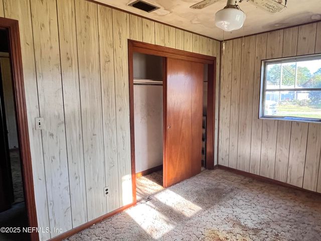 2111 SUNRISE Drive, Jacksonville, FL 32246