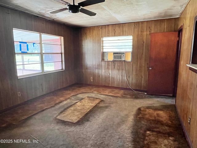 2111 SUNRISE Drive, Jacksonville, FL 32246