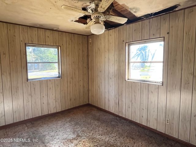 2111 SUNRISE Drive, Jacksonville, FL 32246