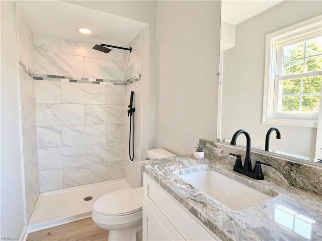 140 Haviland RD, Chesapeake, VA 23320