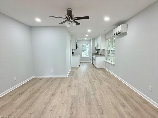 140 Haviland RD, Chesapeake, VA 23320