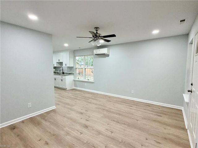 140 Haviland RD, Chesapeake, VA 23320