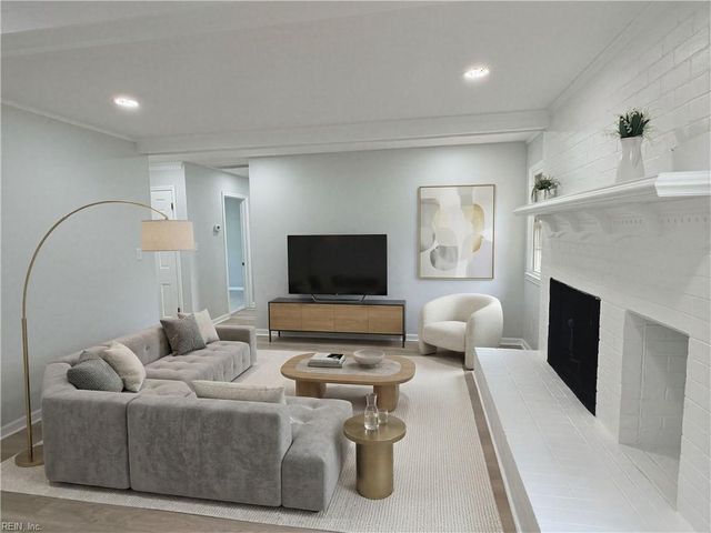 140 Haviland RD, Chesapeake, VA 23320