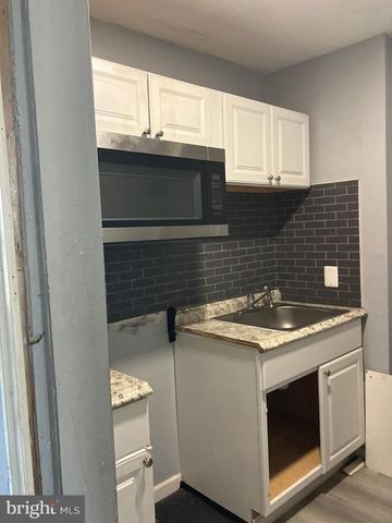 2006 S SIMPSON ST, Philadelphia, PA 19142