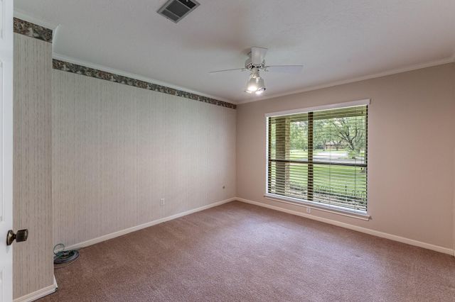 104 Oakview Circle, Huntsville, TX 77340