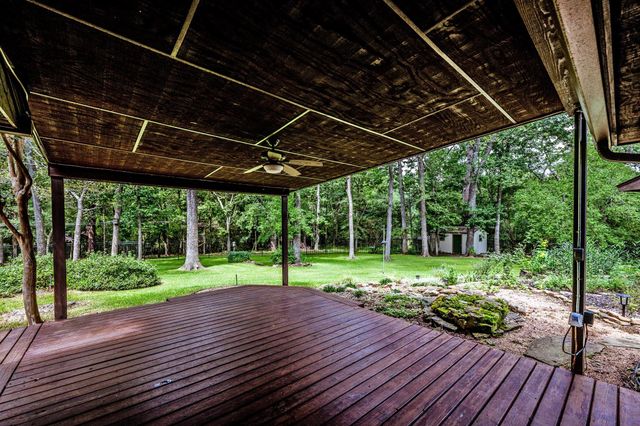 104 Oakview Circle, Huntsville, TX 77340