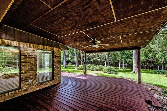 104 Oakview Circle, Huntsville, TX 77340