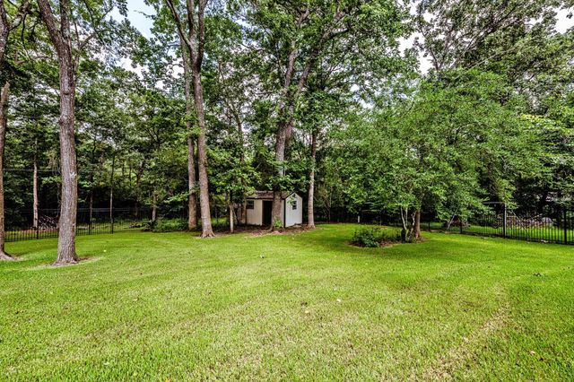 104 Oakview Circle, Huntsville, TX 77340
