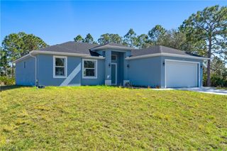 617 Valley AVE S, Lehigh Acres, FL 33974