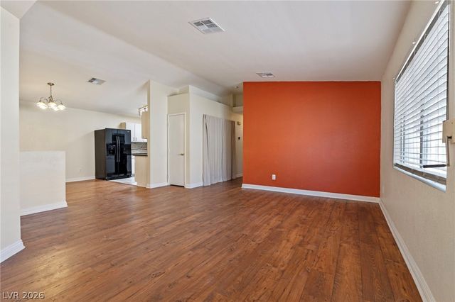 2204 Port Avenue, Las Vegas, NV 89106