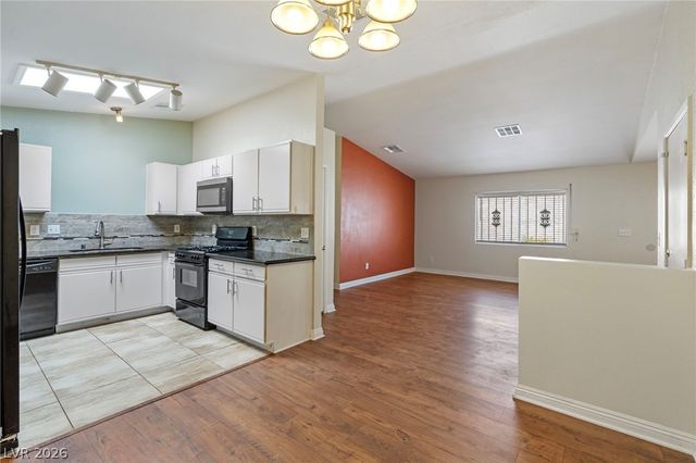 2204 Port Avenue, Las Vegas, NV 89106