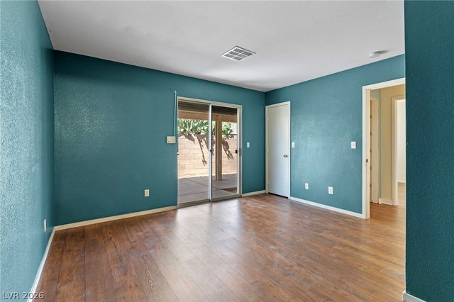 2204 Port Avenue, Las Vegas, NV 89106