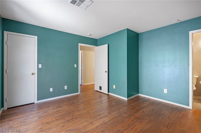 2204 Port Avenue, Las Vegas, NV 89106